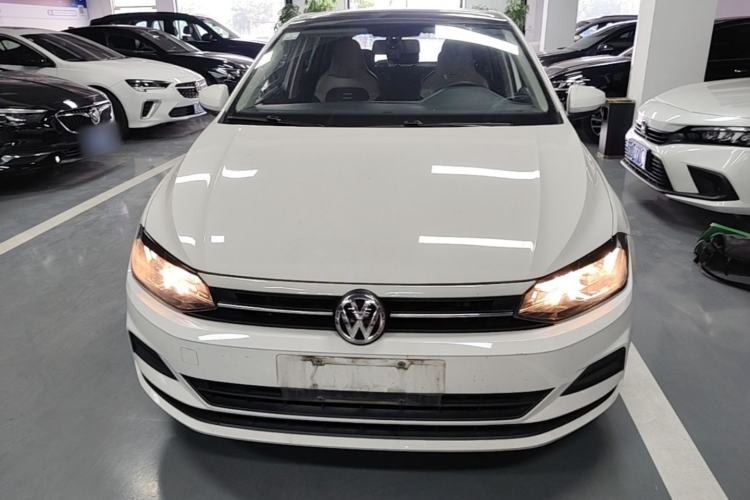 Volkswagen Polo 2019 — 2