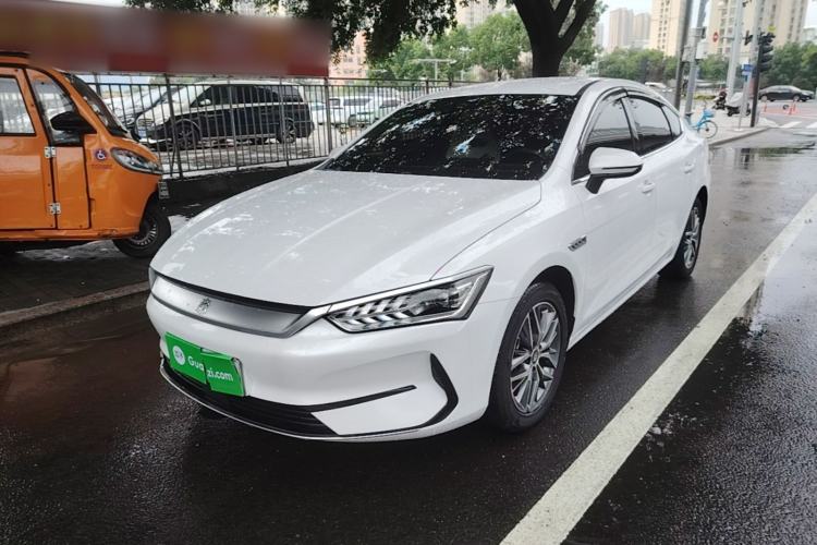 BYD Qin PLUS 2024 — фото 1