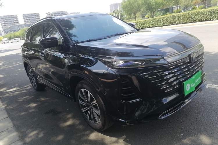 ChangAn CS75 PLUS 2026 — фото 3
