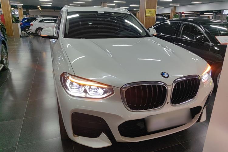 BMW X3 2021 — 2