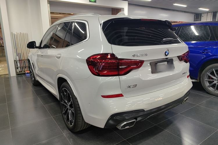 BMW X3 2021 — 4