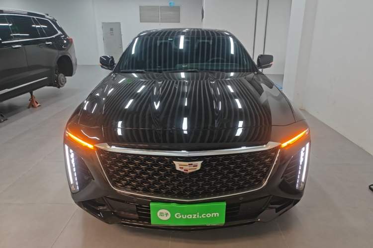 Cadillac CT6 2023 — 2