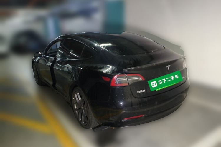 Tesla Model 3 2021 — 4