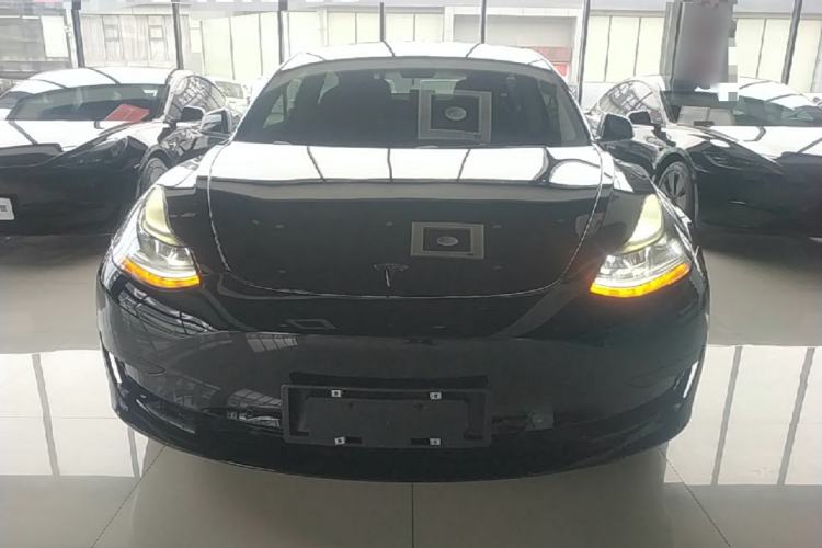 Tesla Model 3 2022 — 2