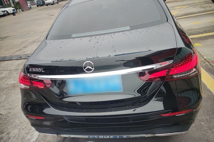 Mercedes-Benz E 300 L 2023 — 5