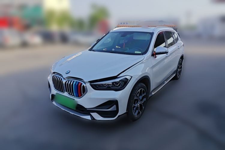 BMW X1 2022 — фото 1