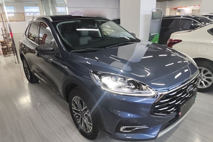 Ford Escape 2020 — 3
