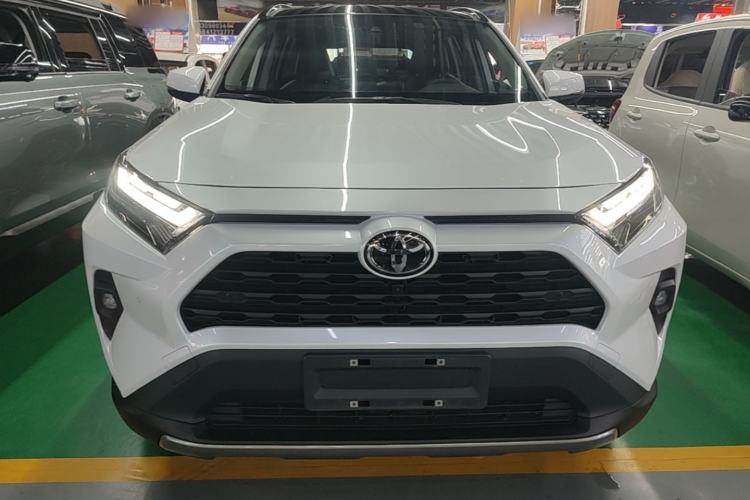 Toyota RAV4 2023 — фото 2