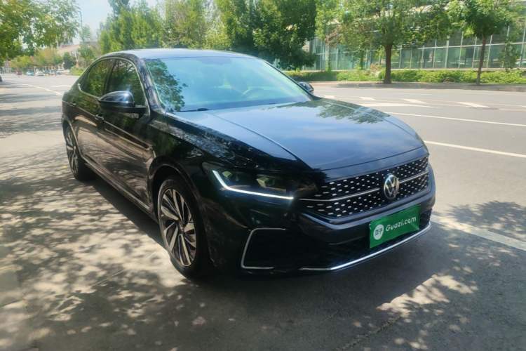 Volkswagen Passat 2022 — 3