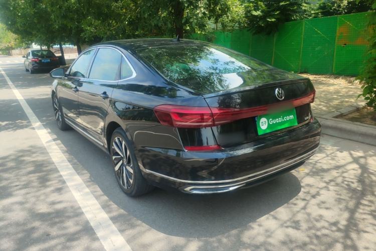 Volkswagen Passat 2022 — 4