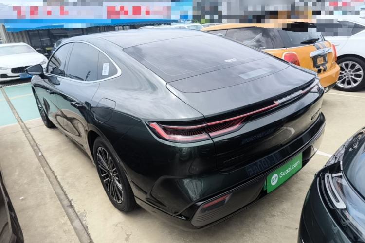 Geely Galaxy 8 2025 — 4