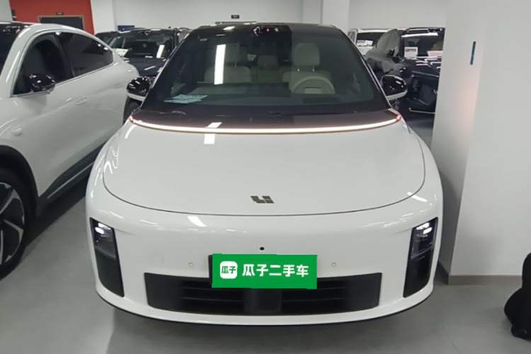 Li Auto i6 2025 — 2