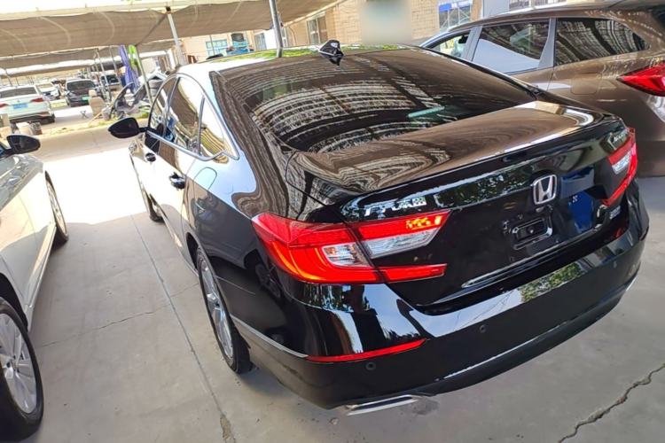 Honda Accord 2018 — 4