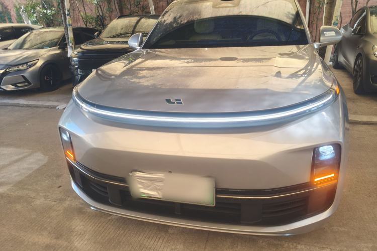 Li Auto L9 2022 — 2