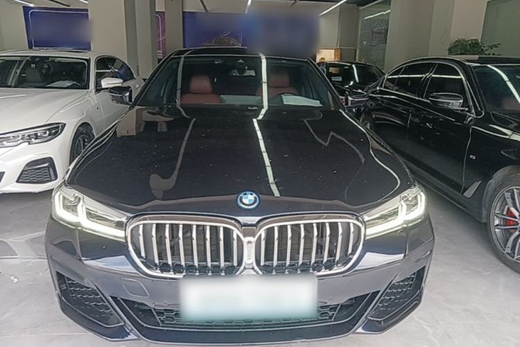 BMW 535Le 2022 — 2