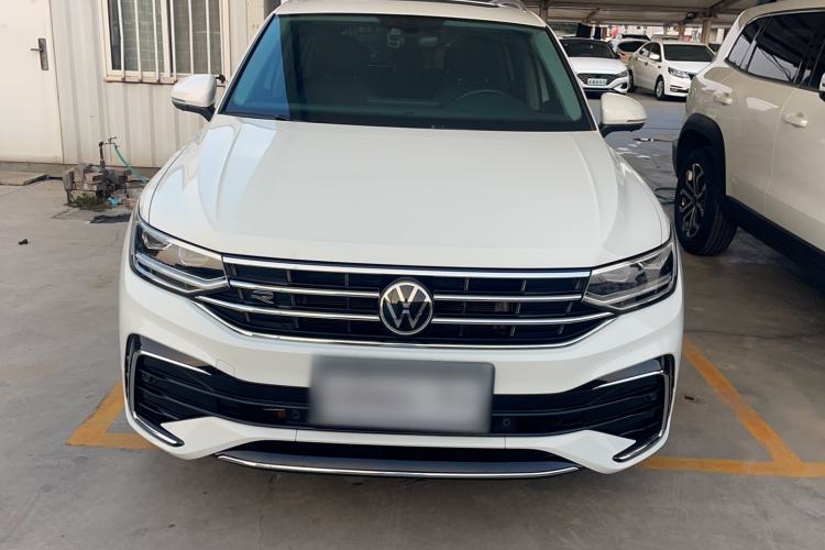 Volkswagen Tiguan L 2024 — фото 2