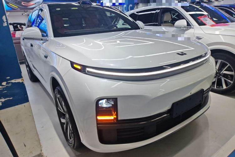 Li Auto L7 2023 — 3