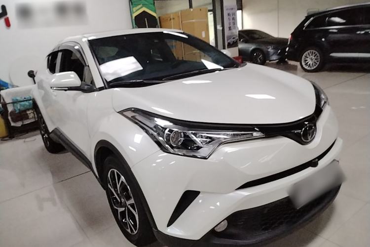 Toyota C-HR 2020 — фото 3