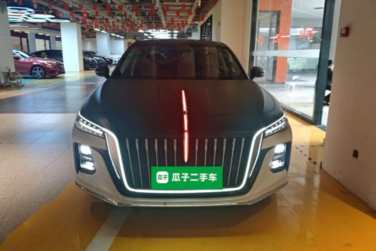 Hongqi H5 2024 — 2