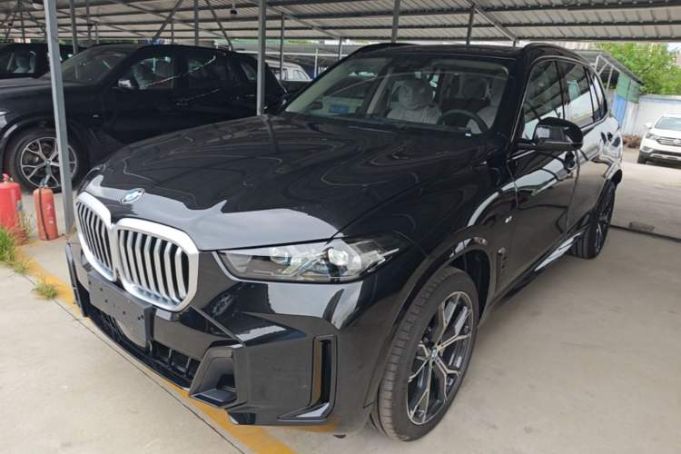 BMW X5 2026 — фото 1