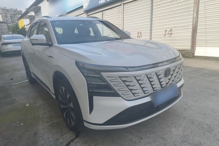 ChangAn CS75 PLUS 2025 — фото 3