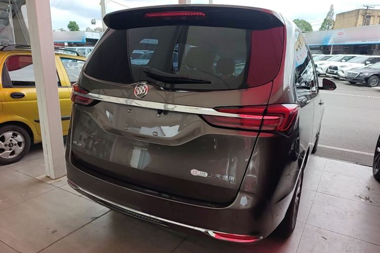 Buick GL8 2023 — 5