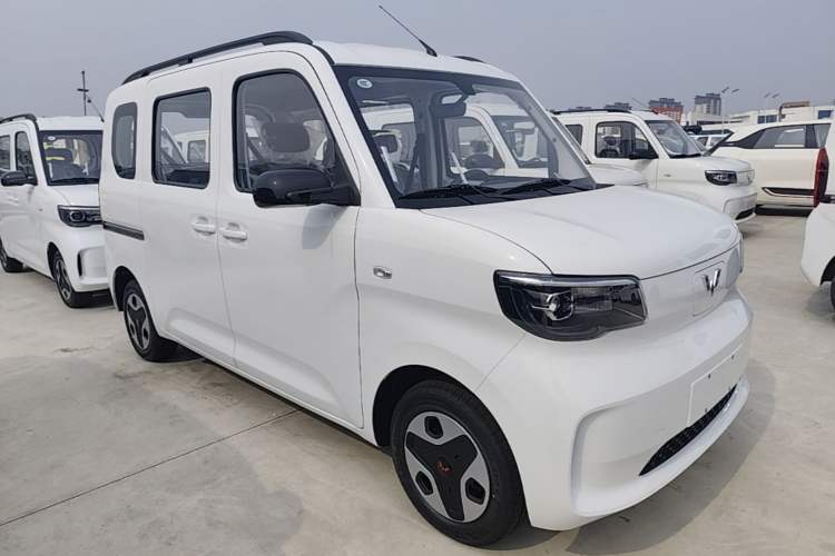 Wuling Zhiguang 2025 — 3