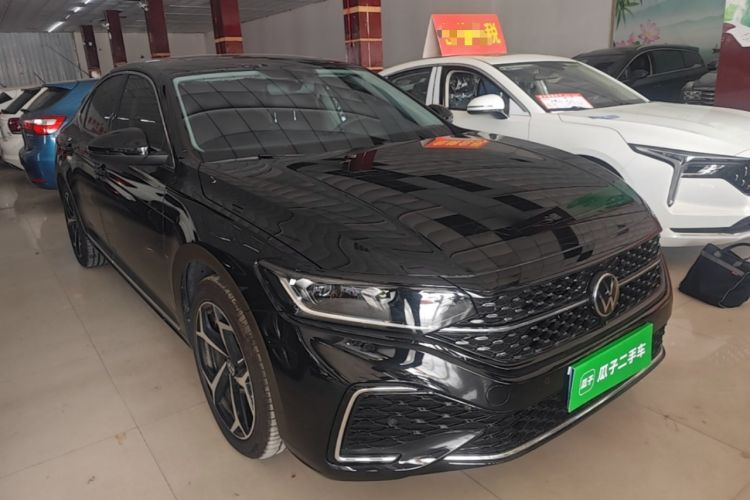 Volkswagen Passat 2025 — 3