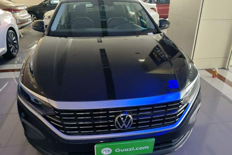 Volkswagen Passat 2024 — 2