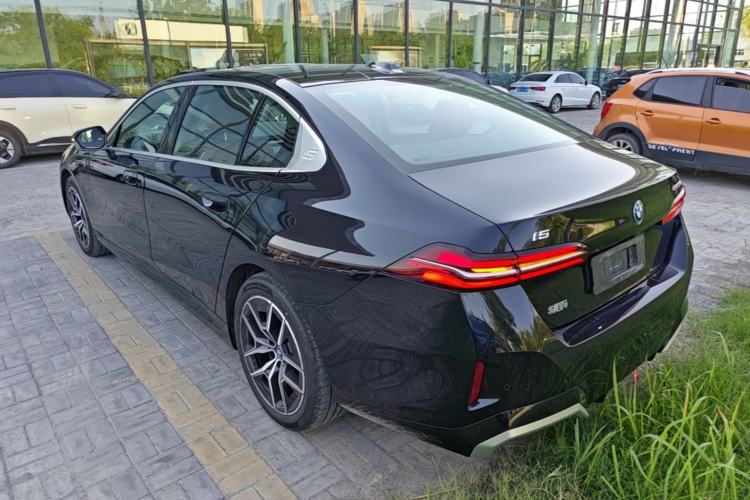 BMW i5 2024 — 4
