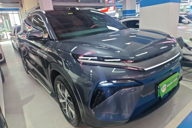 BYD Tang L 2025 — 3