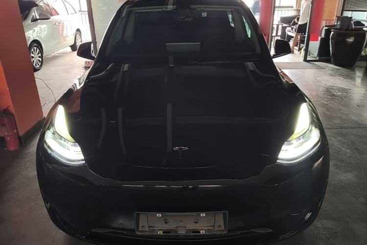 Tesla Model Y 2022 — 2