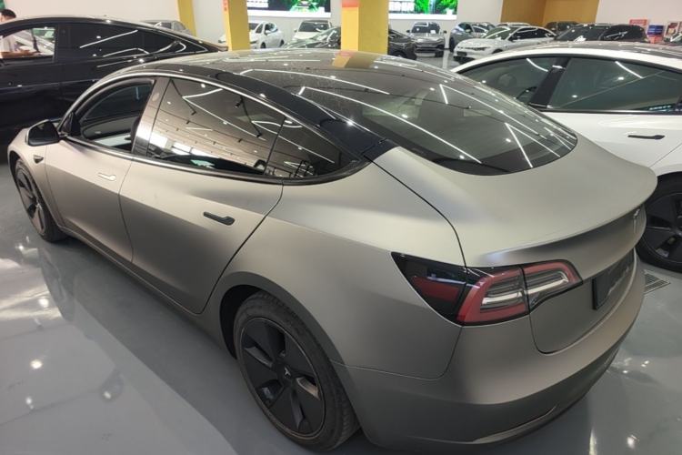 Tesla Model 3 2022 — 4
