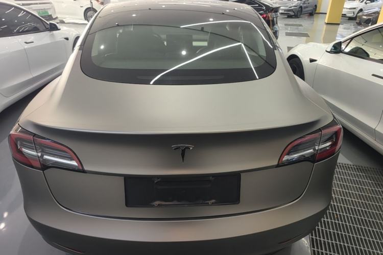 Tesla Model 3 2022 — 5