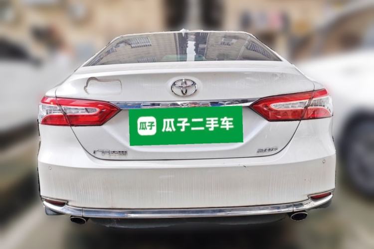 Toyota Camry 2023 — фото 3