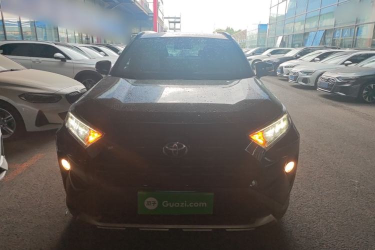 Toyota RAV4 2022 — 2