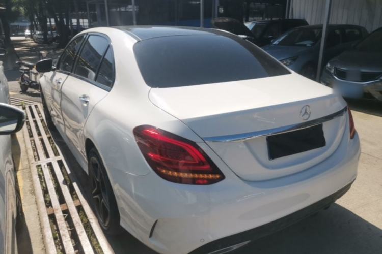 Mercedes-Benz C 260 L 2021 — 4
