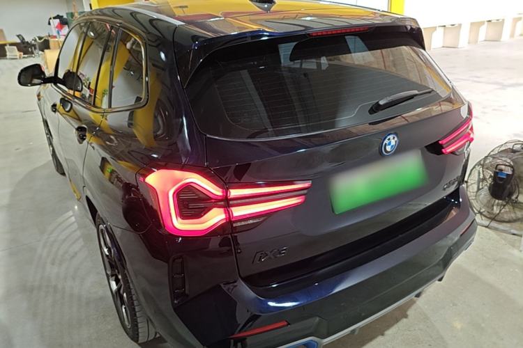 BMW iX3 2022 — 4