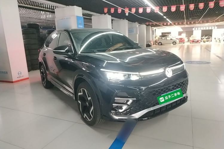 Volkswagen Tiguan L 2024 — 3