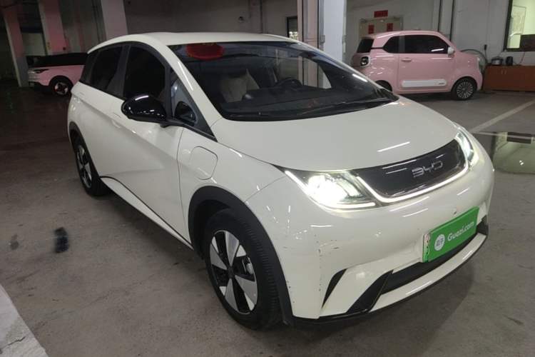 BYD Dolphin 2023 — 3