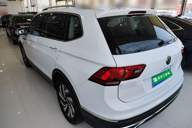 Volkswagen Tiguan L 2023 — 4