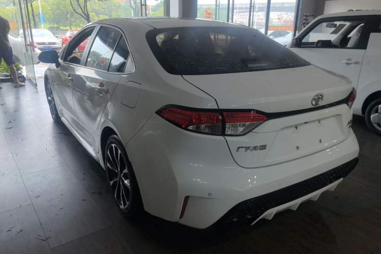 Toyota Corolla 2022 — 4
