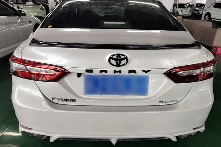 Toyota Camry 2019 — 5