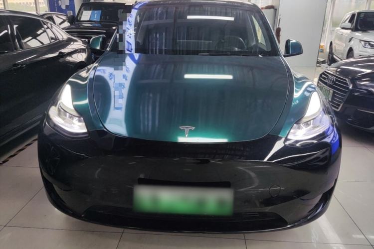 Tesla Model Y 2022 — 2