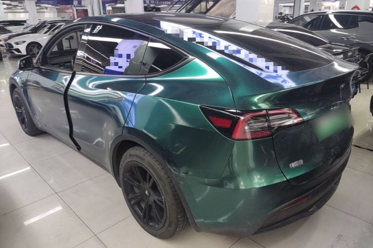 Tesla Model Y 2022 — 4