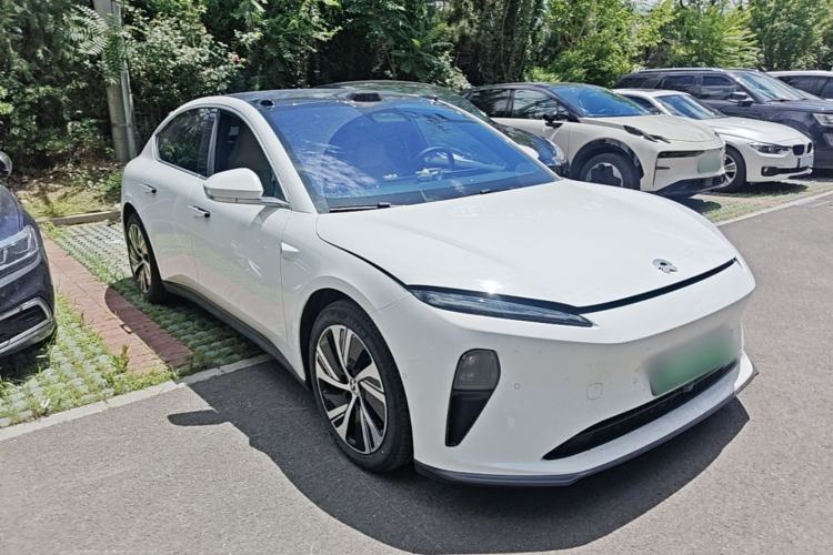 NIO ET5 2024 — 3