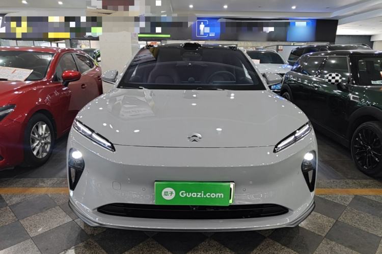 NIO ET5T 2024 — 2