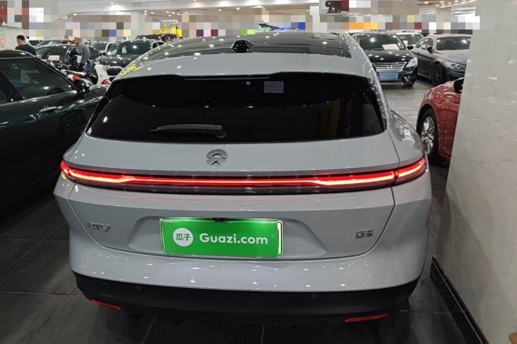 NIO ET5T 2024 — 5