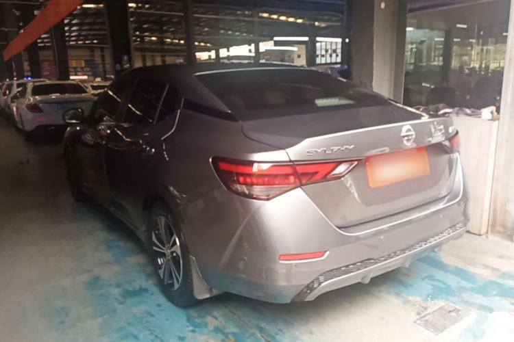 Nissan Sentra 2021 — 4