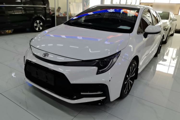 Toyota Corolla 2022 — фото 1